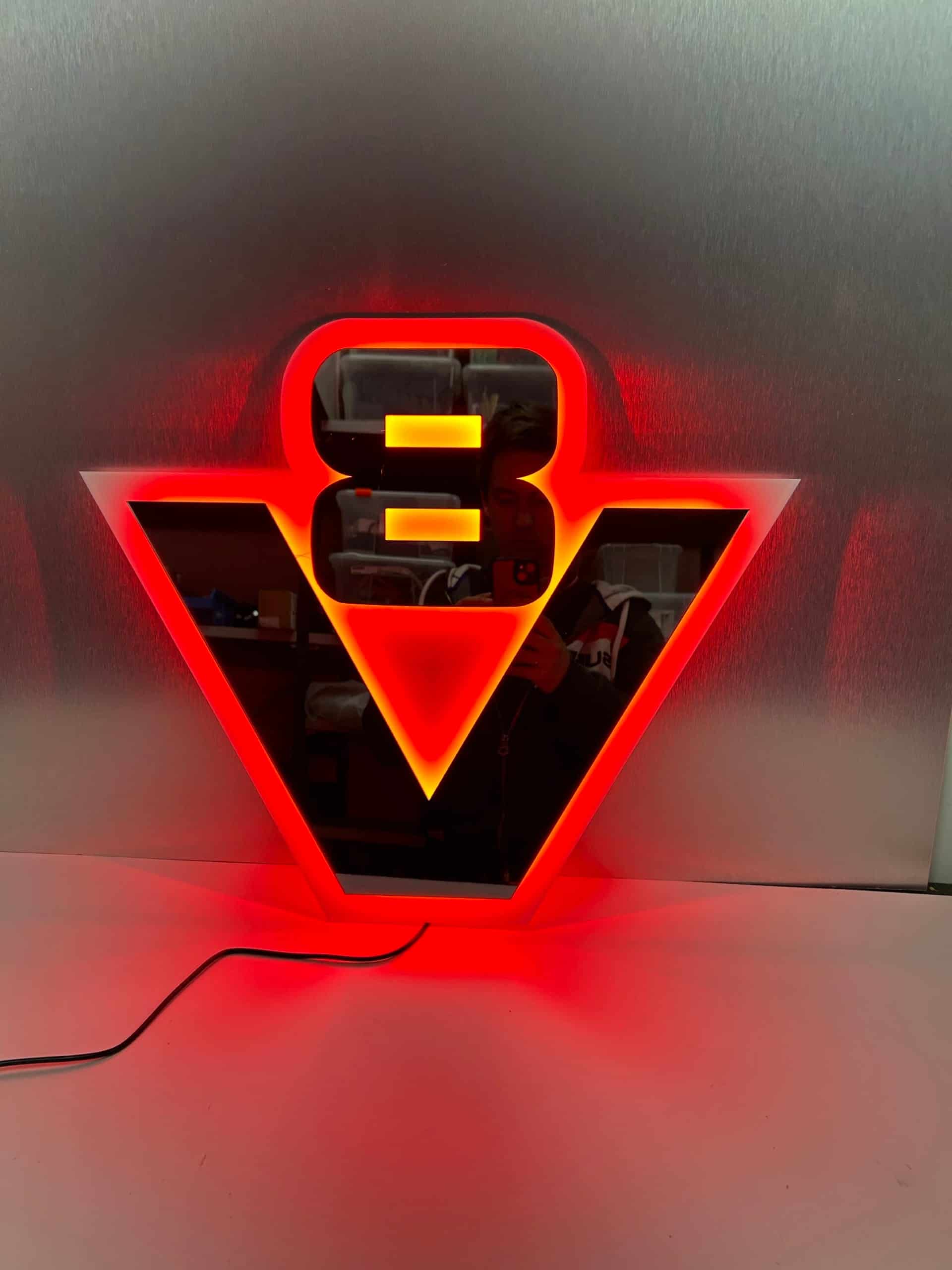 Scania V8 LED Spiegel Achterwand - 55x47cm