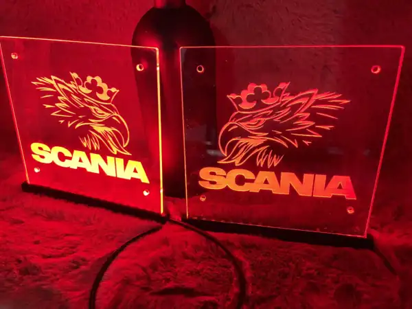 Scania Griffin logo Led bakje set - 15x15cm